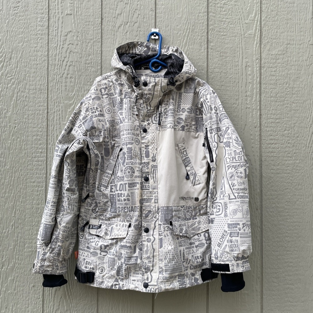 2007-2008 Grenade Fatigue Project Ski Jacket M White Black Hooded Insulated READ